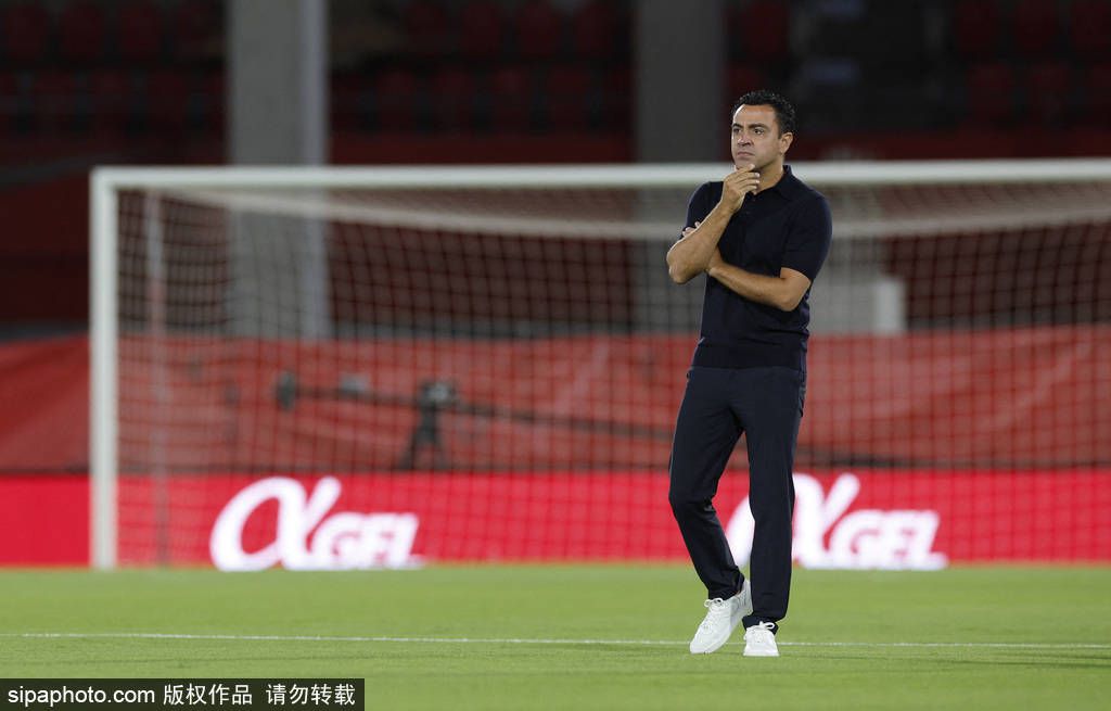 显然我们都知道他的视野极佳，从某种意义上说，他可能是中锋版本的卢卡-东契奇。